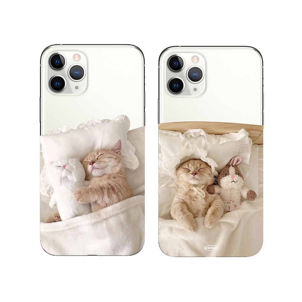 [당일출고/MADE] 인형과 잠자는 고양이 투명 아이폰케이스